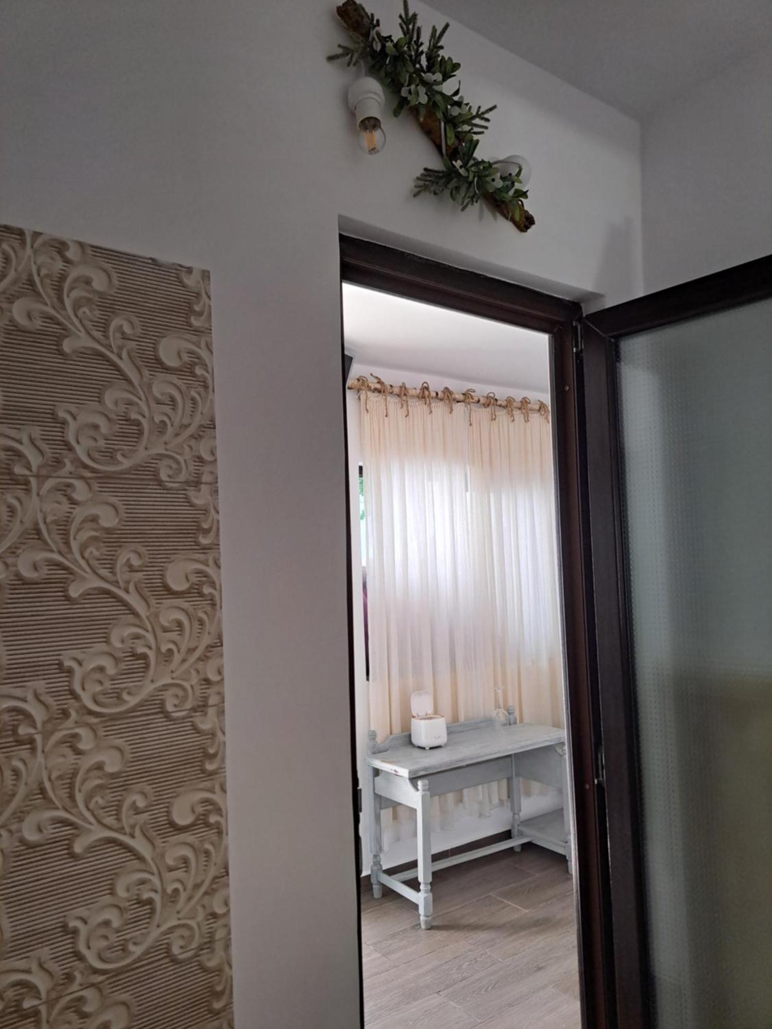 Luna Costinesti Luaran gambar